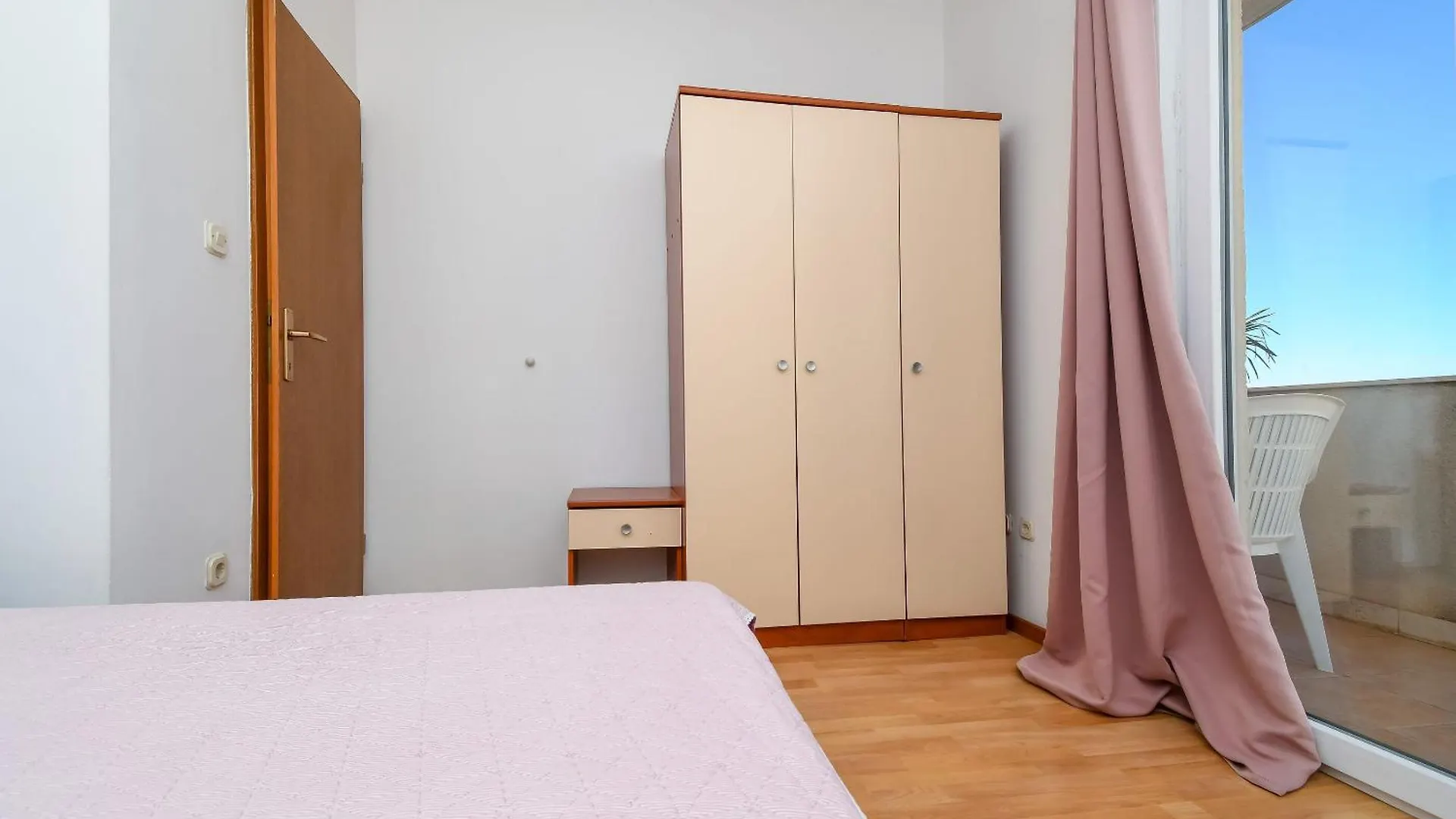 Apartments Biserka - 50 M From Beach Trogir