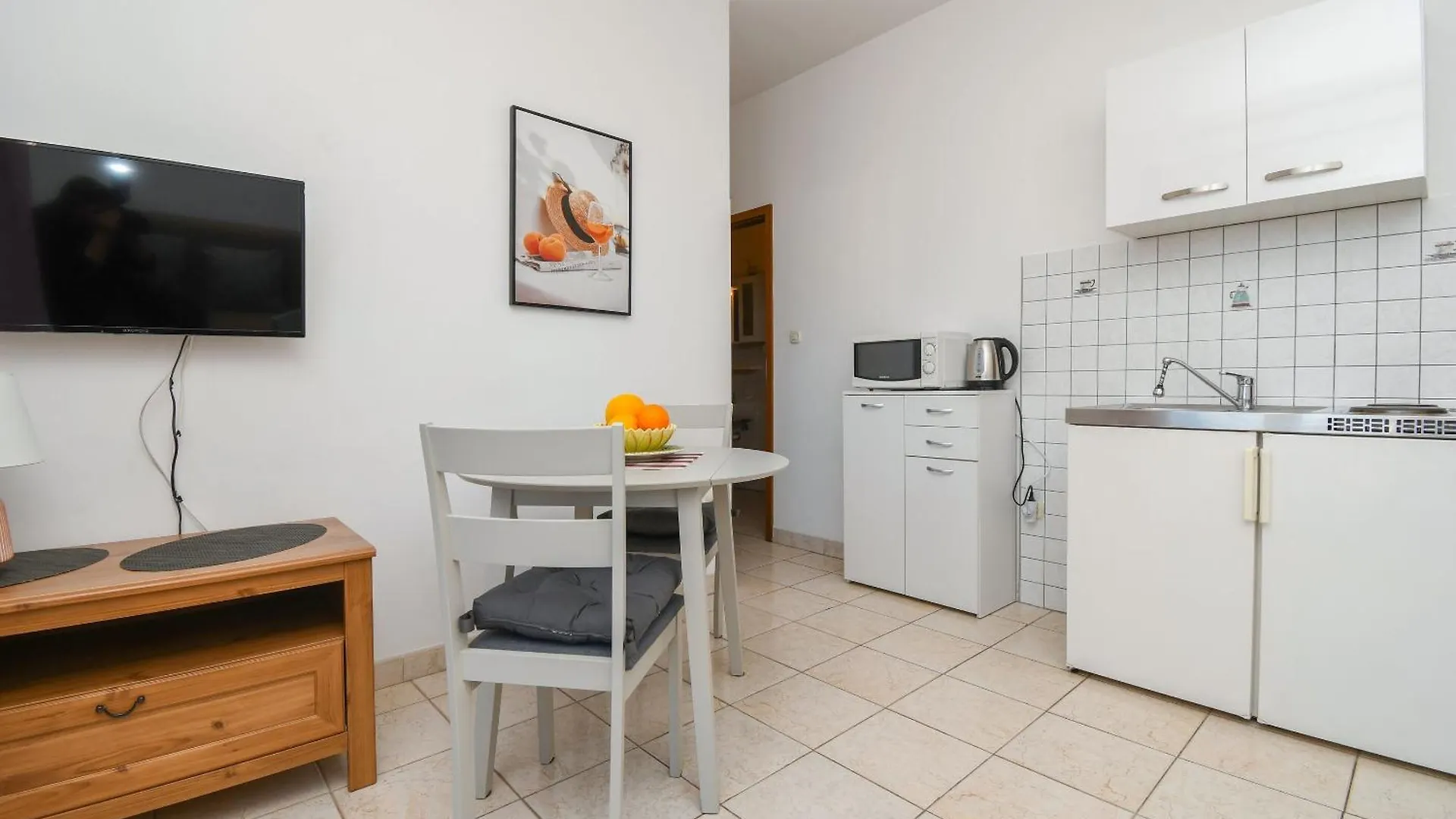 Apartments Biserka - 50 M From Beach Trogir