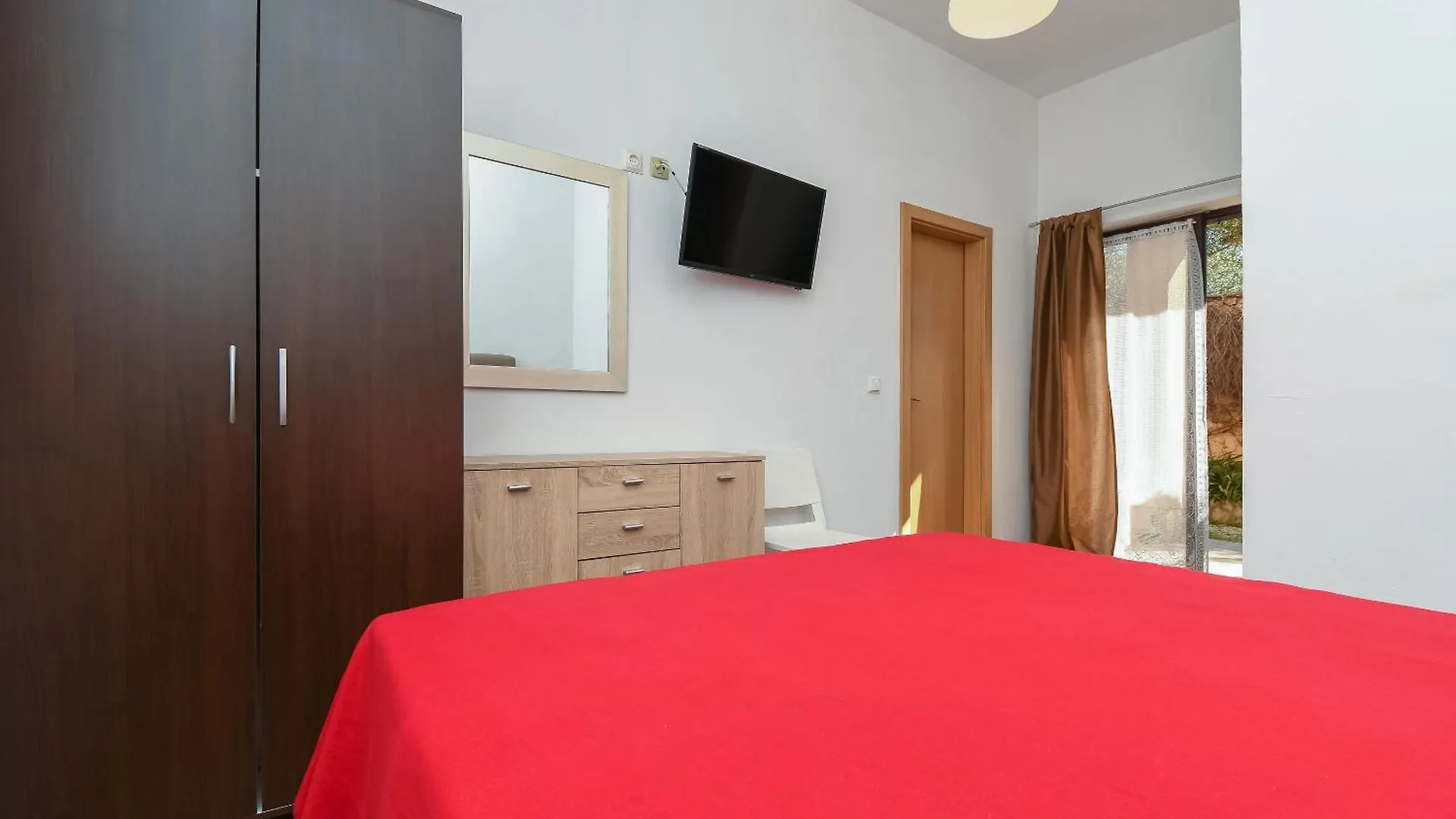 Apartments Biserka - 50 M From Beach Trogir Horvátország